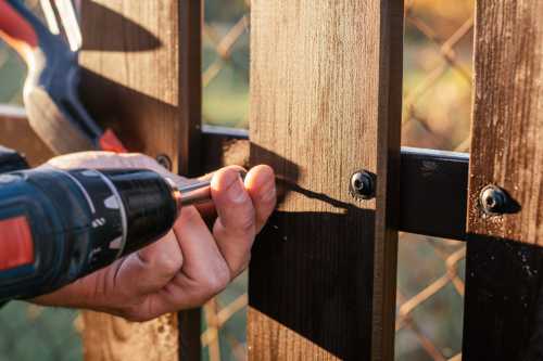 Roseville fence repair, fence repair Roseville